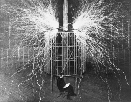 Tesla - Rare Interview de Nikola Tesla, le plus grand génie de tous les temps ! Nikola-tesla-1